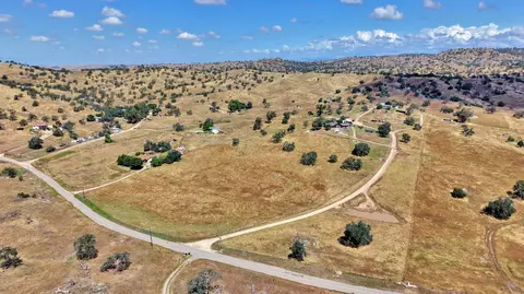 View/Area - 39523 Road 406, Madera, CA 93636 photo 4 of 7