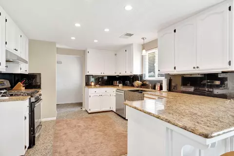 Kitchen - 13324 Elder Ave, Hanford, CA 93230 photo 2 of 6