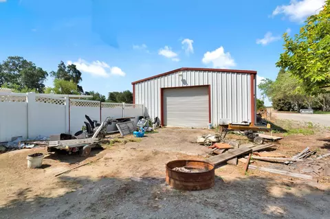 Exterior - 13324 Elder Ave, Hanford, CA 93230 photo 4 of 8