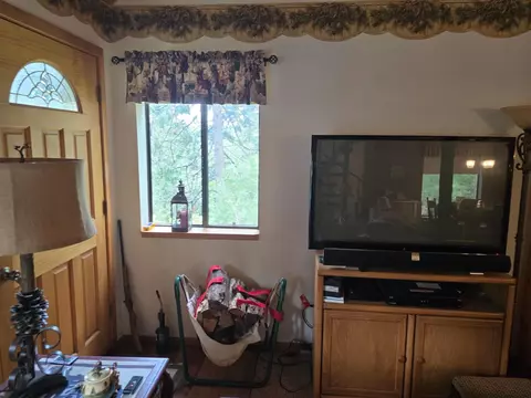 Entry Way - 53287 N Hwy 245, Miramonte, CA 93641 photo 3 of 3