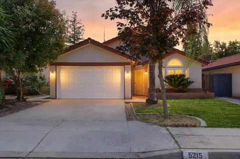 5215 W Fremont Ave, Fresno, CA 93722