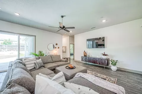 Living - 819 Pinnacle Dr W, Madera, CA 93636 photo 1 of 4