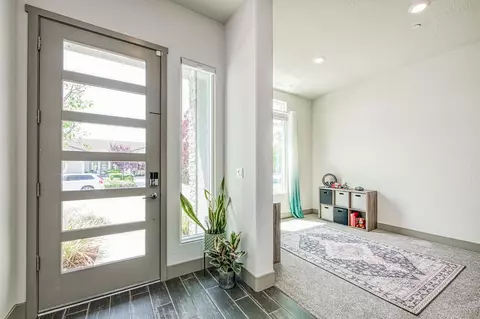 Entry Way - 819 Pinnacle Dr W, Madera, CA 93636 photo 1 of 3