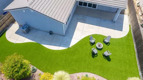 Exterior - 819 Pinnacle Dr W, Madera, CA 93636 photo 9 of 13