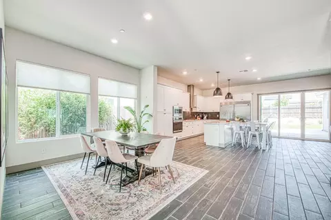 Dining - 819 Pinnacle Dr W, Madera, CA 93636 photo 2 of 3