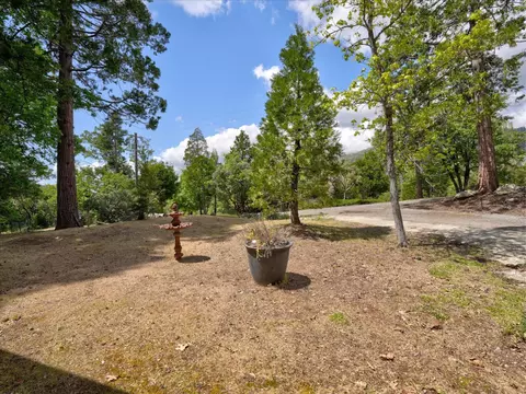 Exterior - 60036 Cascadel Dr S, North Fork, CA 93643 photo 2 of 18
