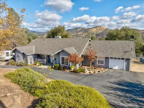 33655 River Knolls Rd, Coarsegold, CA 93614