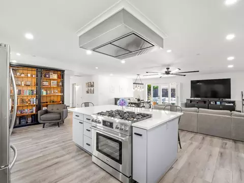 3052 E Fremont Ave E, Fresno, CA 93710