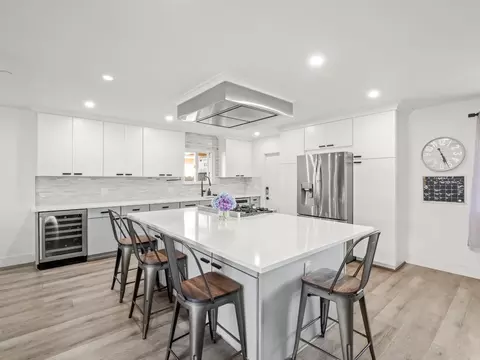 3052 E Fremont Ave E, Fresno, CA 93710