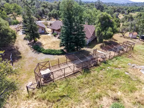 45577 Meadow Brook Way, Coarsegold, CA 93614