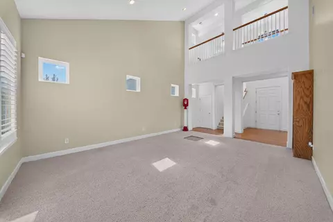 Living - 3084 Rall Ave, Clovis, CA 93619 photo 3 of 4
