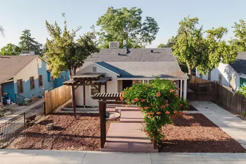 1421 E Terrace Ave, Fresno, CA 93704