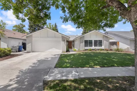 5361 N El Sol Ave, Fresno, CA 93722