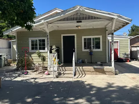 4511 E Balch, Fresno, CA 93702