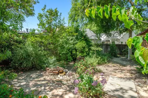 Exterior - 346 E Cornell, Fresno, CA 93704 photo 6 of 8