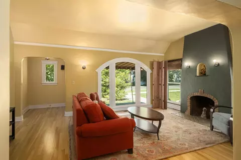Living - 346 E Cornell, Fresno, CA 93704 photo 4 of 4