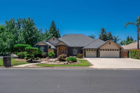 Exterior - 2876 Carolina Ave, Clovis, CA 93611 photo 14 of 15