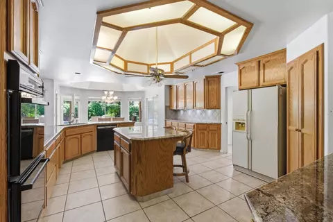 Kitchen - 2876 Carolina Ave, Clovis, CA 93611 photo 1 of 7