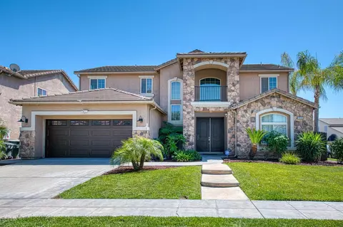Exterior - 5860 E Byrd Ave, Fresno, CA 93727 photo 1 of 8