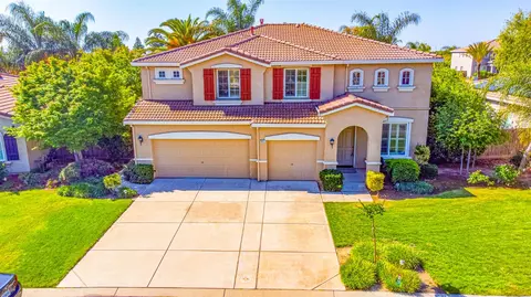 9685 Heatherhearst Dr, Chowchilla, CA 93610