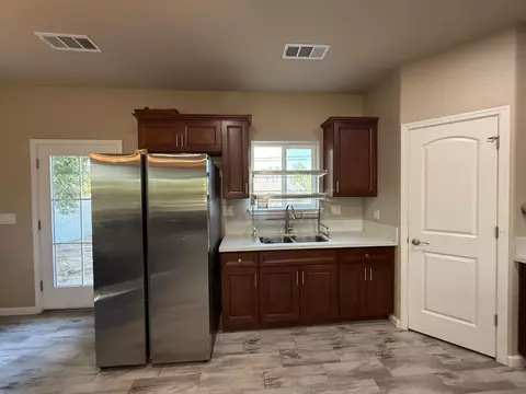 Kitchen - 1707 Sylvia St, Selma, CA 93662 photo 6 of 8
