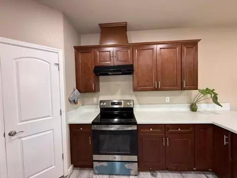 Kitchen - 1707 Sylvia St, Selma, CA 93662 photo 5 of 8