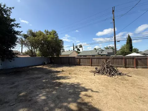 Exterior - 1707 Sylvia St, Selma, CA 93662 photo 6 of 9