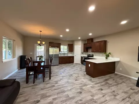 Kitchen - 1707 Sylvia St, Selma, CA 93662 photo 2 of 8