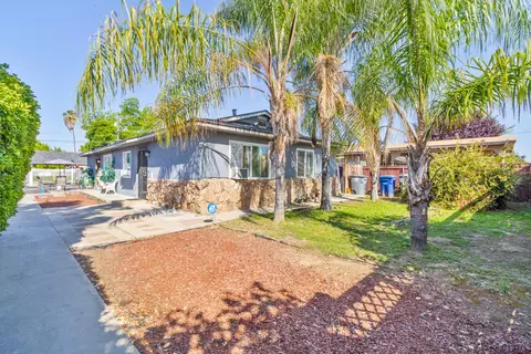 715 Faller Ave, Sanger, CA 93657