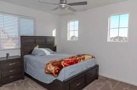 Bedroom - 14206 Gragnani Ave, Kerman, CA 93630 photo 4 of 8