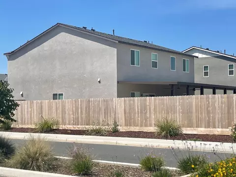 Exterior - 1392 W Clara Ave, Fowler, CA 93625 photo 5 of 5