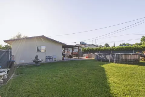 Exterior - 1847 W 8th, Merced, CA 95341 photo 4 of 6