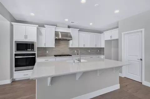 Kitchen - 972 Peters Rd S, Madera, CA 93636 photo 1 of 3