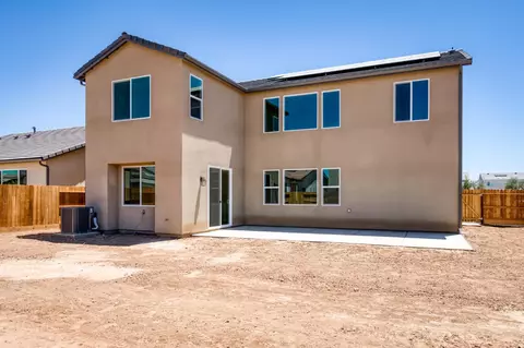 Exterior - 972 Peters Rd S, Madera, CA 93636 photo 4 of 6