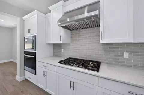 Kitchen - 972 Peters Rd S, Madera, CA 93636 photo 3 of 3