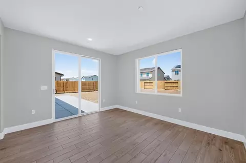 Living - 972 Peters Rd S, Madera, CA 93636 photo 1 of 2