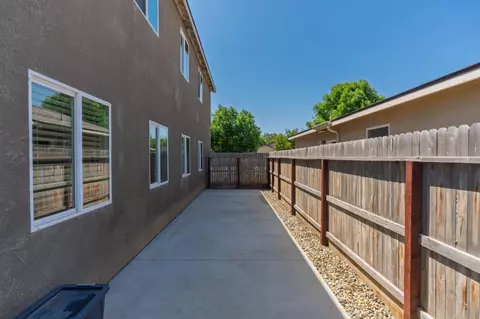 Exterior - 689 Coppola Ct, Merced, CA 95348 photo 10 of 11