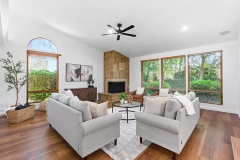 Living - 12780 Auberry Rd, Clovis, CA 93619 photo 1 of 3