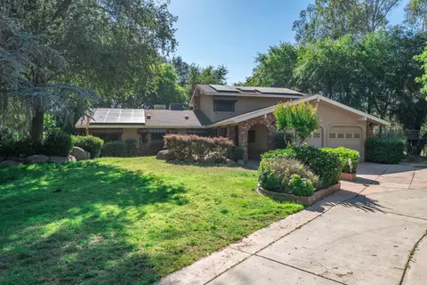 Exterior - 12780 Auberry Rd, Clovis, CA 93619 photo 2 of 11