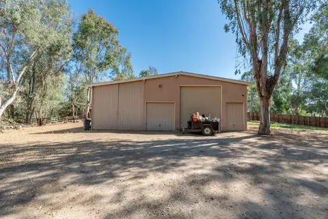 Exterior - 12780 Auberry Rd, Clovis, CA 93619 photo 9 of 11