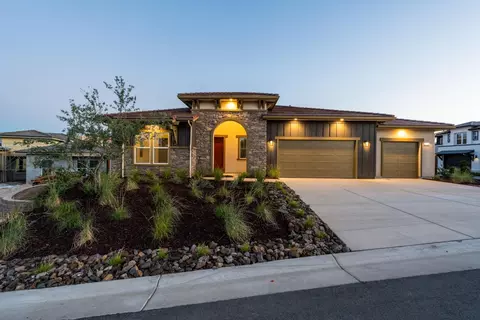4527 Iron Creek Ct, Friant, CA 93626