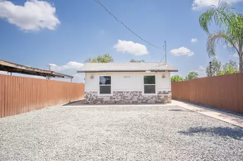 9893 Vista Ave, Hanford, CA 93230