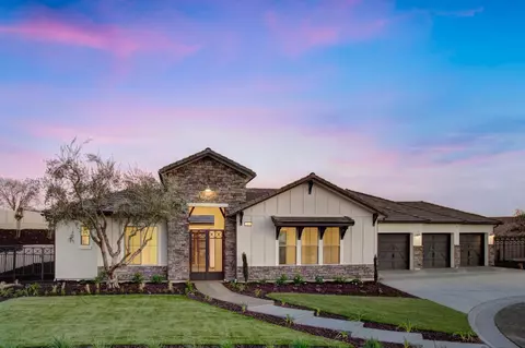 2189 E Strathspey Way, Fresno, CA 93730