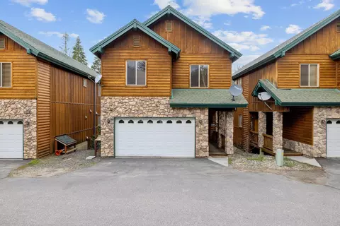 40838 Village Pass Ln, Shaver Lake, CA 93664