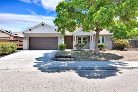 2090 N Delbert Ave, Fresno, CA 93722
