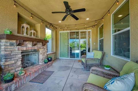 Exterior - 4199 Trenton Ave, Clovis, CA 93619 photo 5 of 10