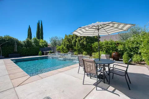 Exterior - 4199 Trenton Ave, Clovis, CA 93619 photo 8 of 10