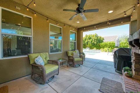 Exterior - 4199 Trenton Ave, Clovis, CA 93619 photo 4 of 10