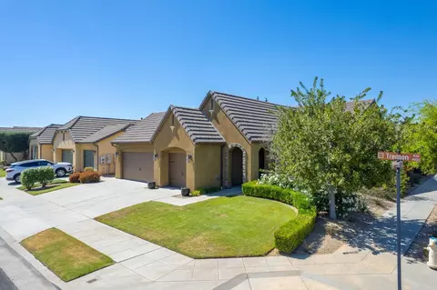 Exterior - 4199 Trenton Ave, Clovis, CA 93619 photo 2 of 10