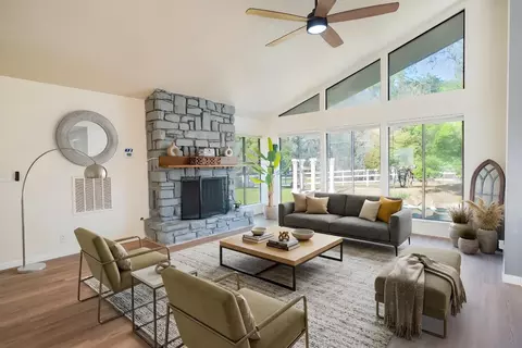 Living - 5451 Amber Ave, Clovis, CA 93619 photo 2 of 8